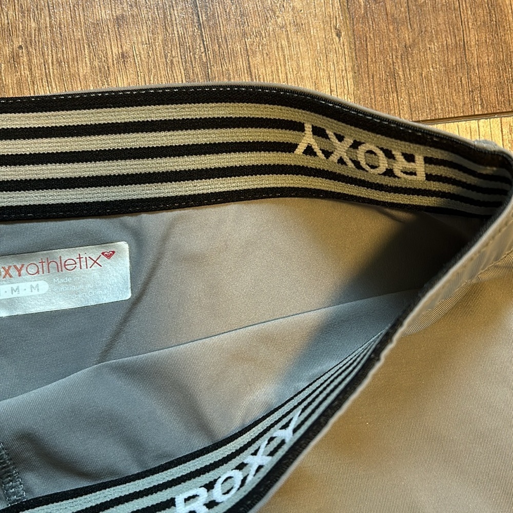 🔥🔥Roxy athletic short - Picture 4 of 5
